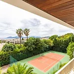 Superbe 3 Pieces Avec Piscine Et Tennis