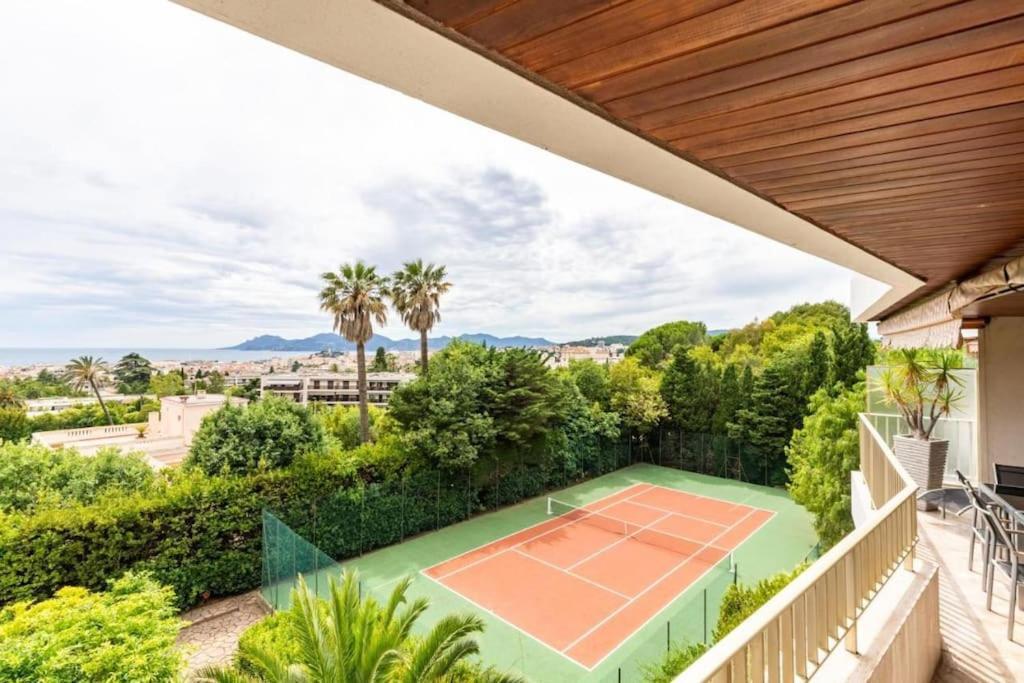 Superbe 3 Pieces Avec Piscine Et Tennis * Cannes